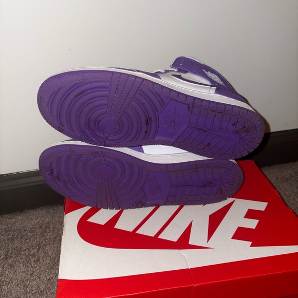 Air Jordan 1 Mid GS 'Purple Venom' - Picture 4 of 4